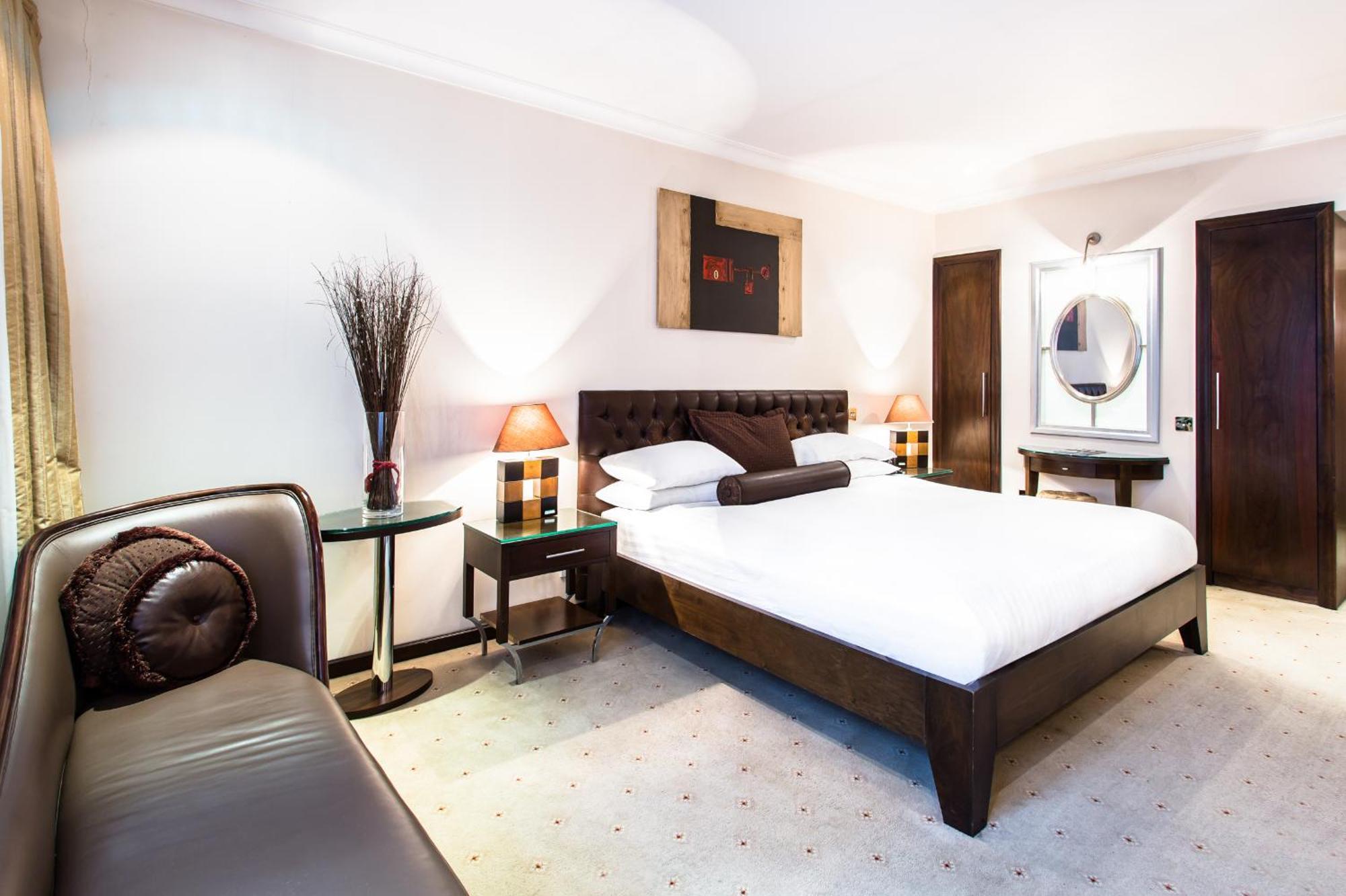 Superior King Room