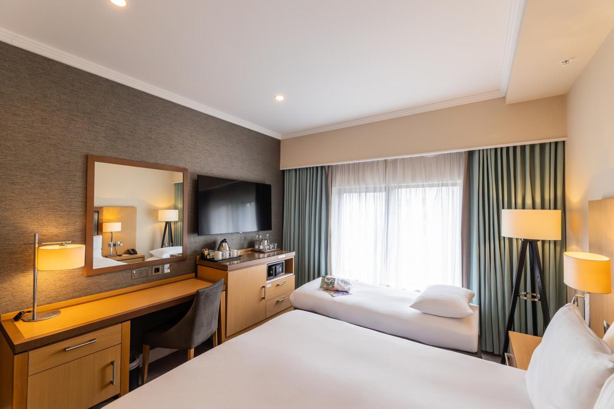Superior Family Queen Room